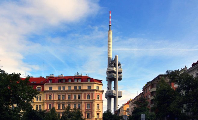 Во время грозы молния ударила в Жижковскую башню