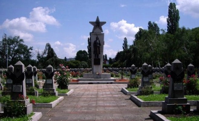 Министерство обороны: Чехия заботится обо всех российских военных памятниках