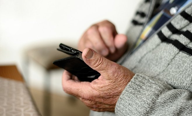 Vodafone предлагает новые тарифы для пожилых и инвалидов