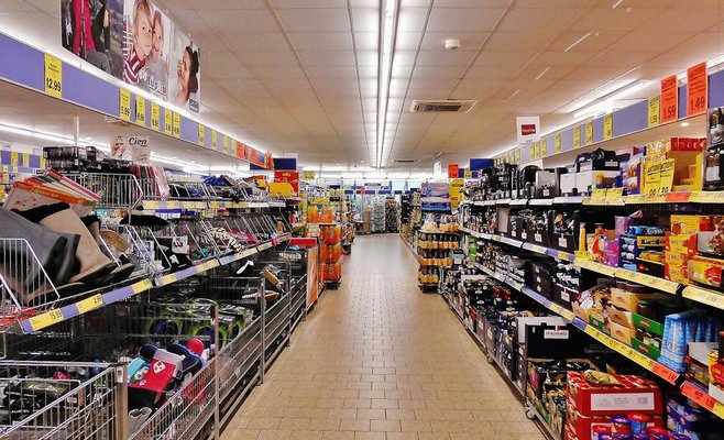 Запрет на продажи в праздничные дни будет продолжать действовать