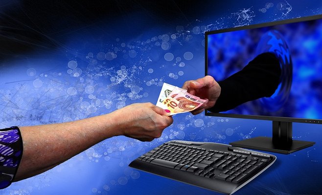 Полиция обвиняет супружескую пару в мошенничестве в размере 280 млн крон