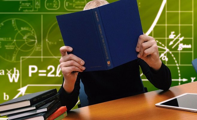 Учителя в ЧР объявили забастовку