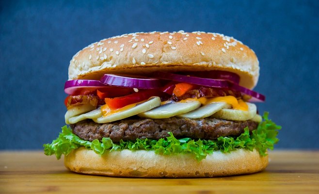 В Чехии появились гамбургеры с искусственным мясом