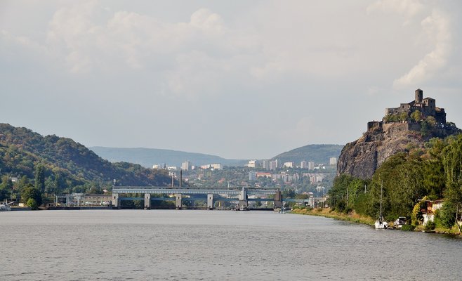 Трагедия в районе Усти-над-Лабем – самолет упал в Эльбу