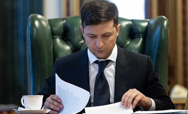 Премьер-министр Чехии во время визита в Украину пригласил Владимира Зеленского на встречу Вышеградкой четверки