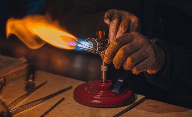 На стекольном заводе в Праге сделают стеклянную статую Младенца Иисуса