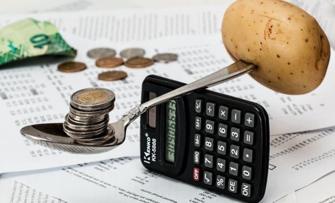 Расходы чешских домохозяйств на каждого человека выросли на 3,4%