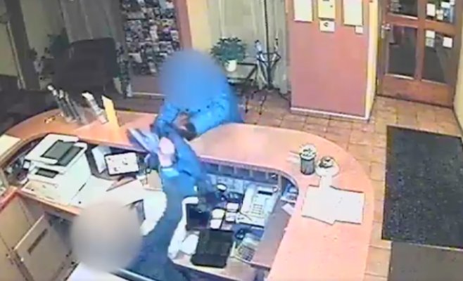 Участникам фальшивого ограбления предъявлено обвинение