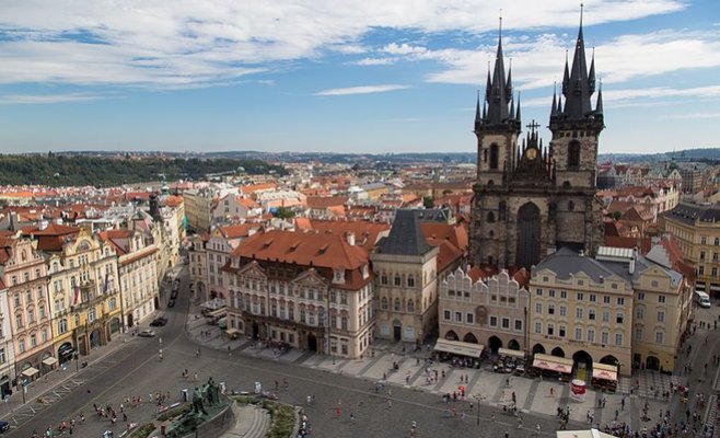 О чем сегодня говорили на заседании городского совета Праги