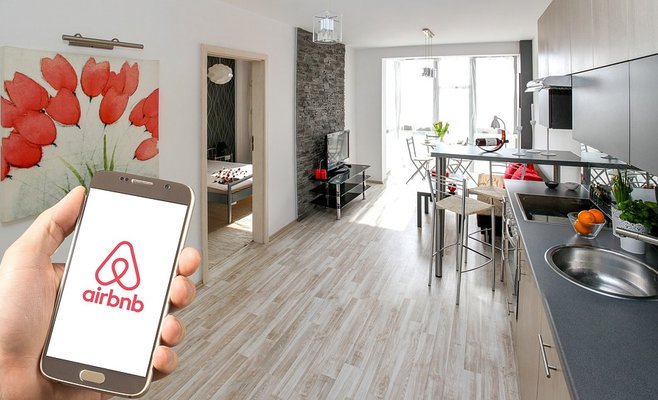 Мэр Праги начал борьбу с Airbnb