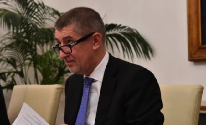 Андрей Бабиш обратился в полицию в связи с делом о виньетках