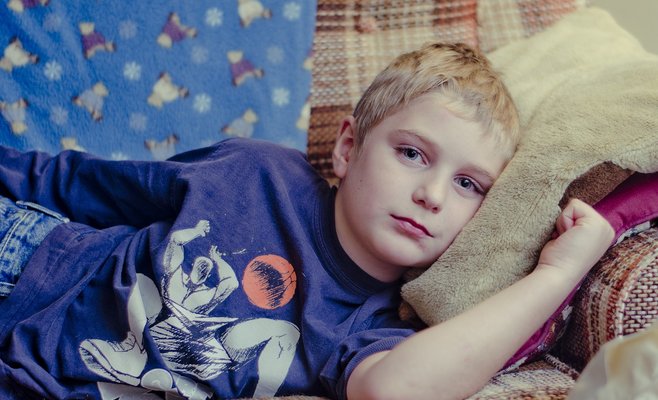 Из-за эпидемии гриппа по всей Чехии закрываются детские сады и школы