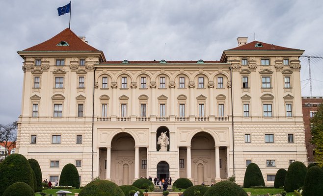 Министр иностранных дел ЧР решил заступиться за Израиль в уголовном суде