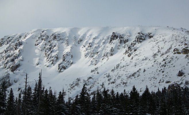 Горнолыжные  курорты продолжают работать, несмотря на стремительное таяние снега