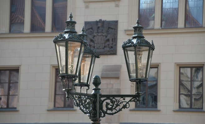 В прошлом году в Праге поменяли более 45 тысяч источников света