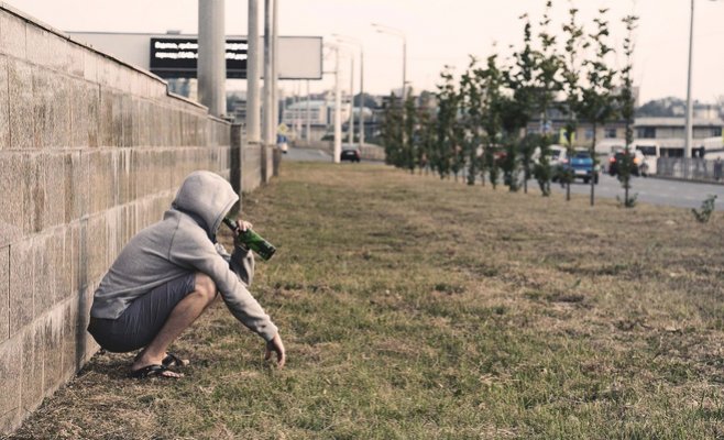 Чешские больницы отказывают в медицинской помощи осужденным наркоманам и алкоголикам