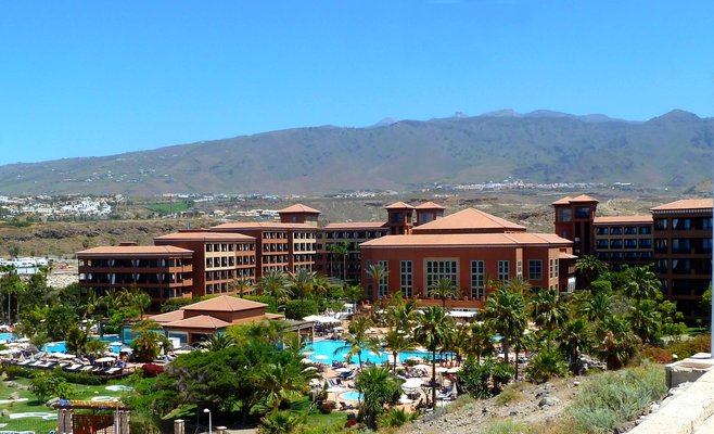 Шесть чехов находятся на карантине на Канарских островах из-за коронавируса