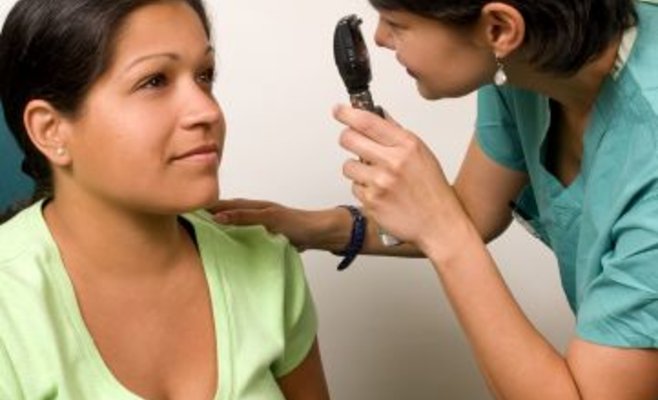 В аптеках BENU в Праге проводятся тесты на выявление ранних признаков болезни Альцгеймера