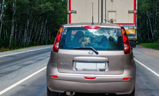 Словакия будет проверять все авто, въезжающие на территорию страны из Австрии