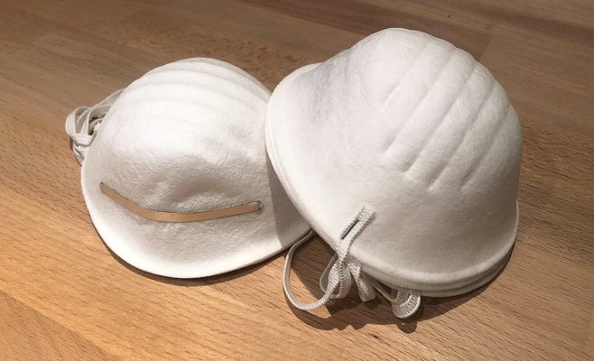 Мэр призвал не пускать пражан без масок в магазины