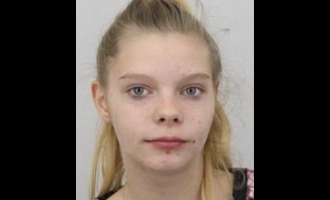 Разыскивается 15-летняя девушка, сбежавшая со своей 3-месячной дочерью, из исправительного учреждения