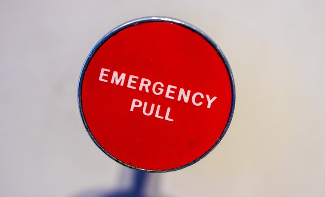 Из-за коронавируса у половины чехов упали доходы