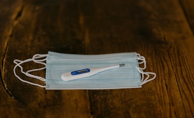 В Праге от коронавируса скончался мужчина 44 лет