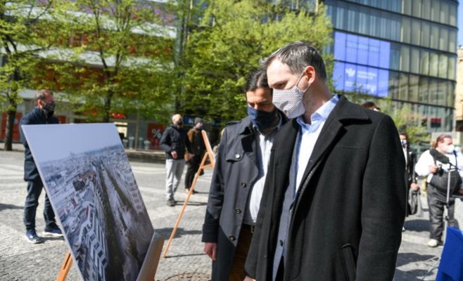 Фото: в Праге началась реконструкция Вацлавской площади