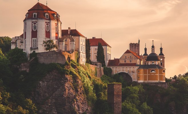 Чешские замки и крепости откроются в начале июня