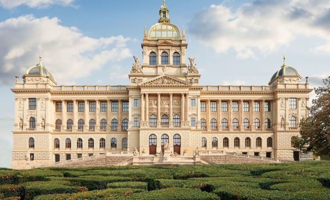 Сегодня вновь заработает фонтан перед Национальным музеем в Праге