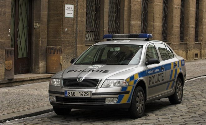 В Чехии иностранец сначала облил кипятком своих сожителей, а затем попытался зарезать