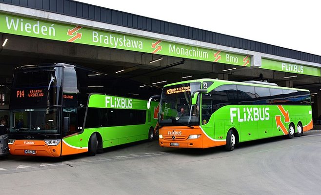 С 11 мая власти планируют разрешить жителям Чехии путешествовать  в соседние страны на автобусах и поездах