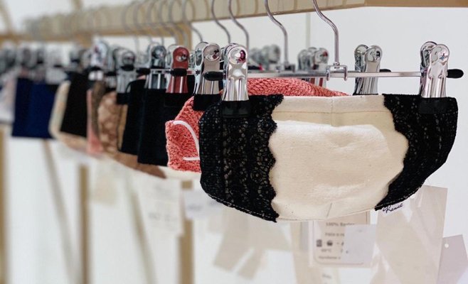 В Праге открылся магазин с дизайнерскими масками