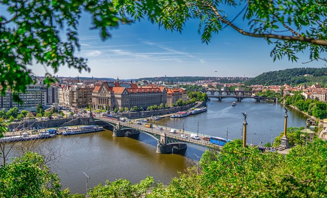 Завтра последний день чрезвычайного положения в Чехии. Что дальше?