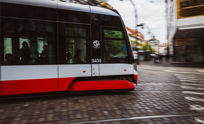 Пражский общественный транспорт будет приезжать чаще