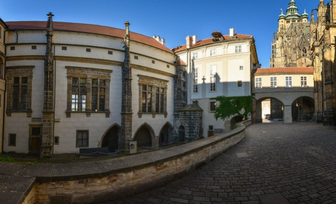 4 дня все достопримечательности Пражского Града можно посетить бесплатно