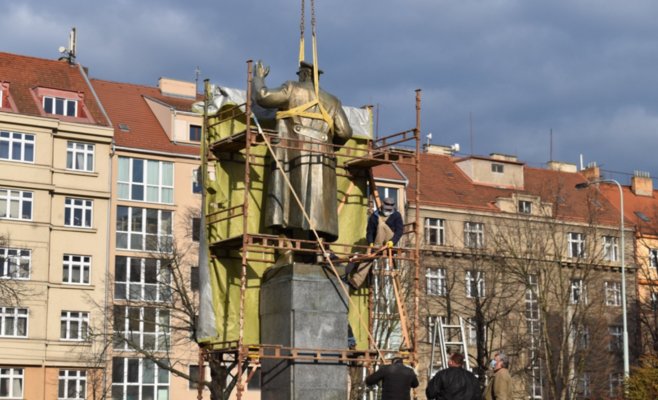 Чехия официально отказалась передать России памятник Коневу