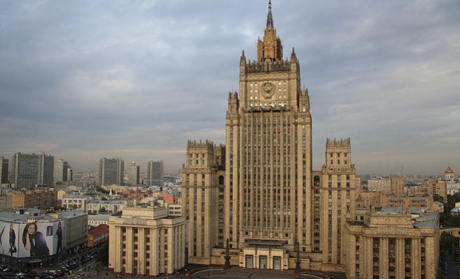 Россия угрожает отомстить Чехии за высылку двух дипломатов