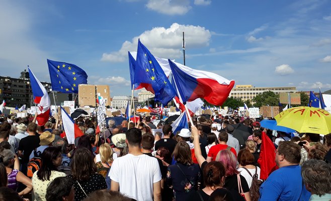 Акции протеста против Бабиша пройдут в 145 местах страны