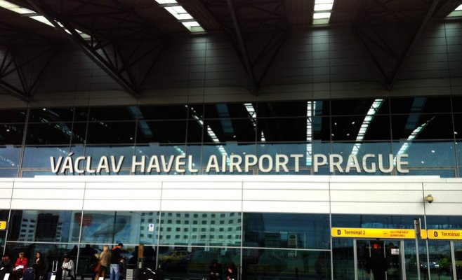 Пражский аэропорт возвращается к жизни. Однако пока пассажиров почти на 100% меньше, чем год назад