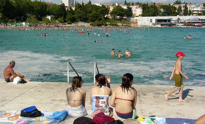 Хорватия не боится чешских туристов, а Румыния может стать оранжевой на чешском светофоре