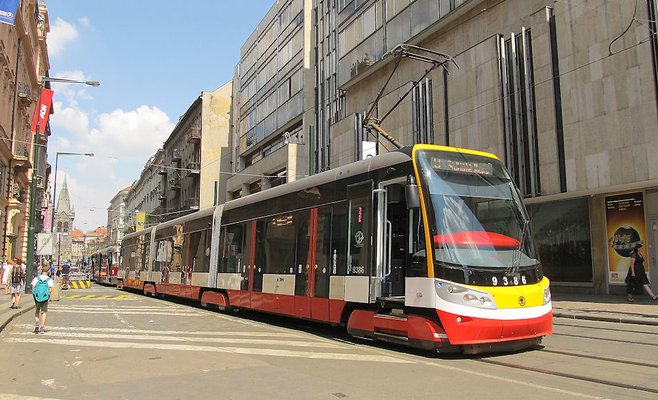 Общественный транспорт в Праге постепенно поменяет цвет