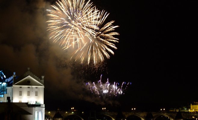 Власти Праги хотят отменить празднование Нового года