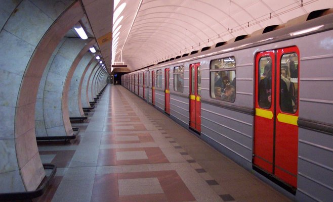 Машинистов пражского метро отправили на карантин