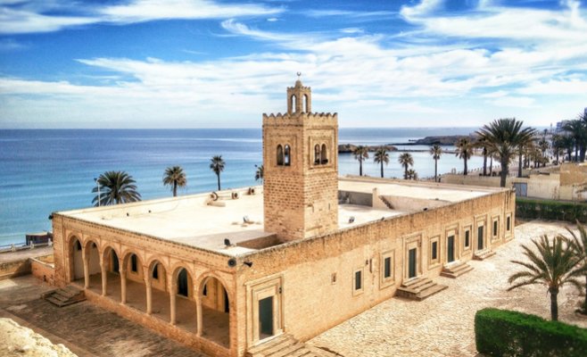 Германия включила всю Чехию в список рискованных стран. В Тунис можно будет поехать без тестов