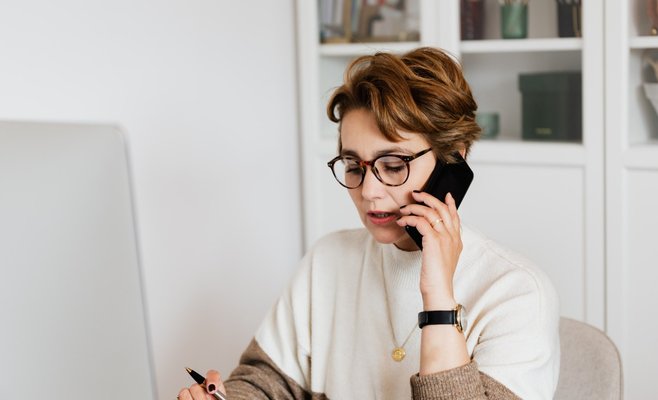 Пражские гигиенисты призывают людей отвечать на звонки с неизвестных номеров