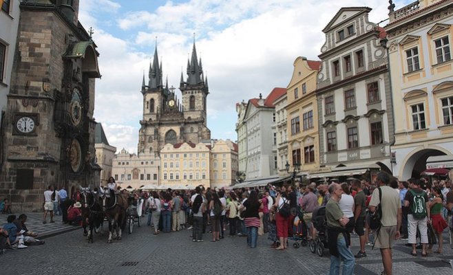 Новая туристическая стратегия Праги ориентирована на внутренних туристов и потребности города