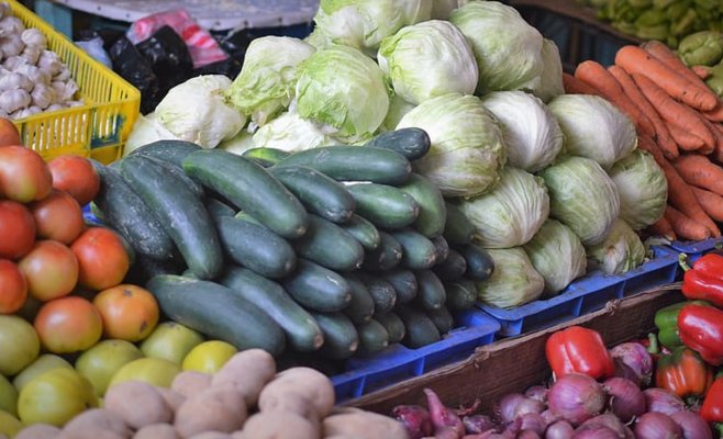 Прага рекомендовала закрыть фермерские рынки на набережной