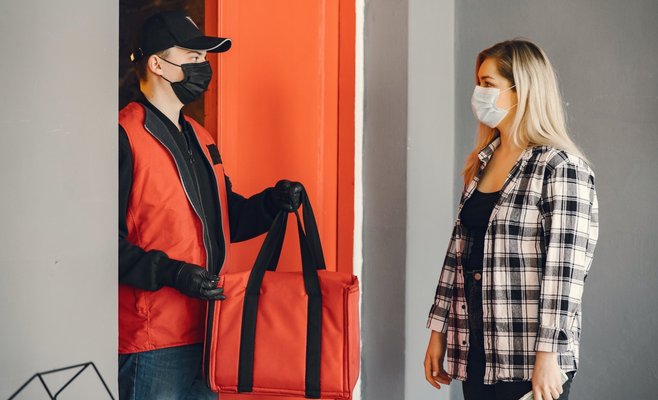 Ужесточение мер: в Чехии вводится комендантский час, магазины по воскресеньям будут закрыты