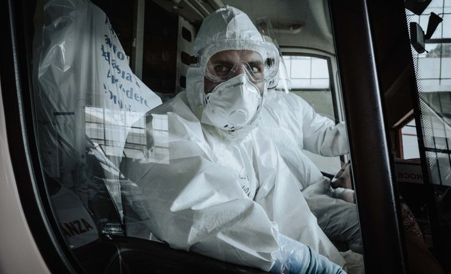 В пятницу в Чехии выявлено более 11 тыс. случаев Covid-19, число госпитализированных растет